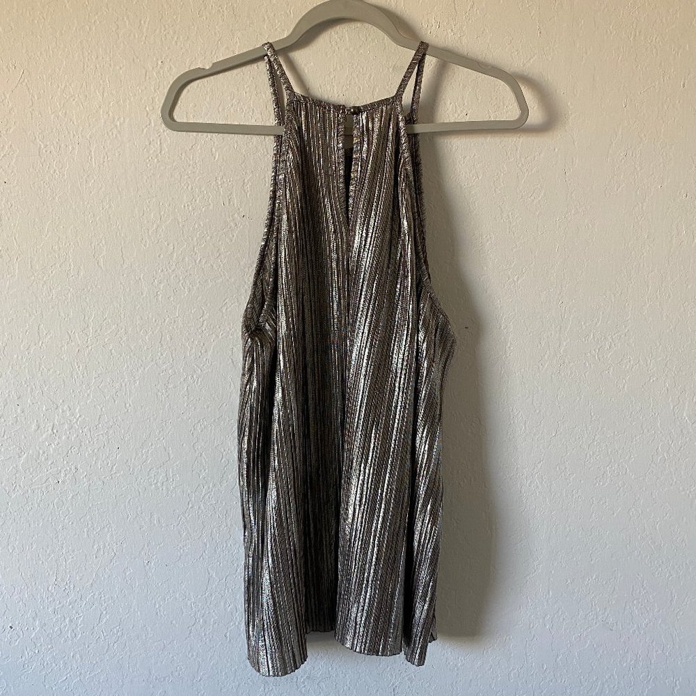 Torrid Womens Pleated Tank Top Plus Size 2 Metallic Knit Party Button Blouse - Picture 7 of 10